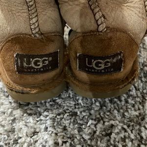 Ugg classic boot size 11